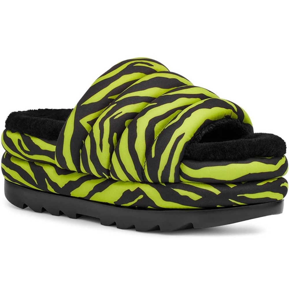 New in box UGG Women's Maxi Slide Logo Sandal key lime tiger print size 6 or 37